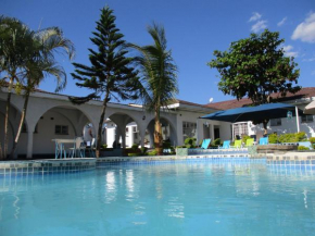 Гостиница Blue Lagoon Lodge Blantyre  Blantyre